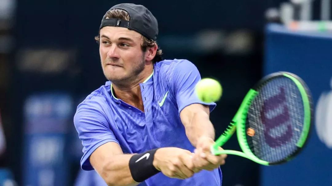 花样游泳一 花样游泳一