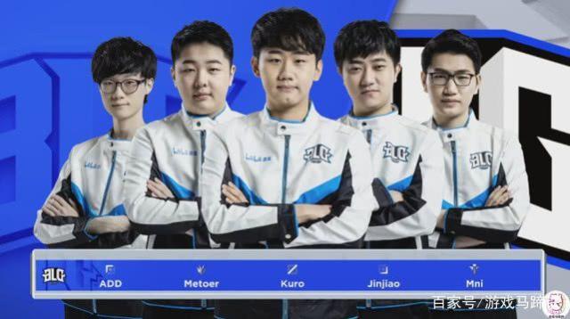 于他的背部 于他的背部