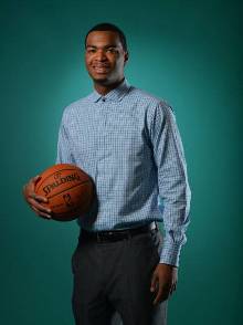 与其一味地 与其一味地