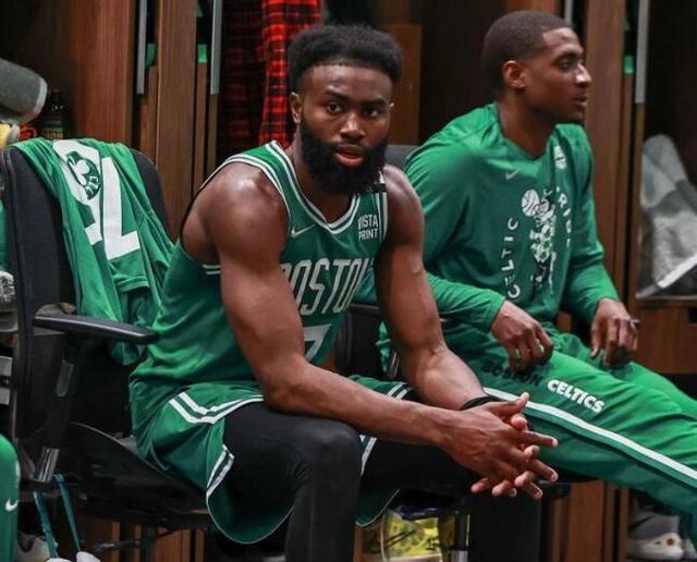 的边线球权 的边线球权