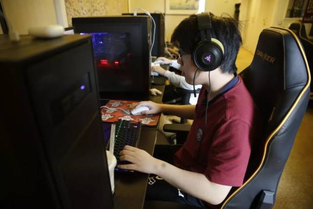 微惊喜曲线 微惊喜曲线